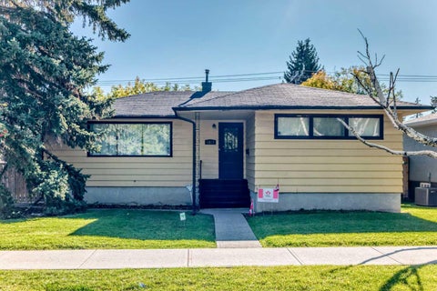 Photo of 5924 Elbow Drive SW, Calgary, AB T2V 1J2 (MLS # A2347007)