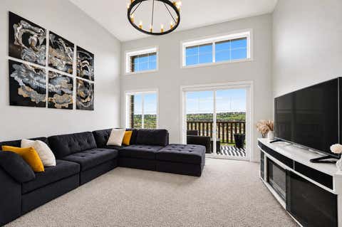 Photo of 512 Sage Hill Grove NW, Calgary, AB T3R 0Z8 (MLS # A2335817)