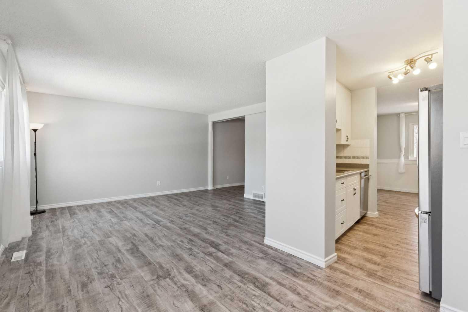 10618 Braeside Drive SW