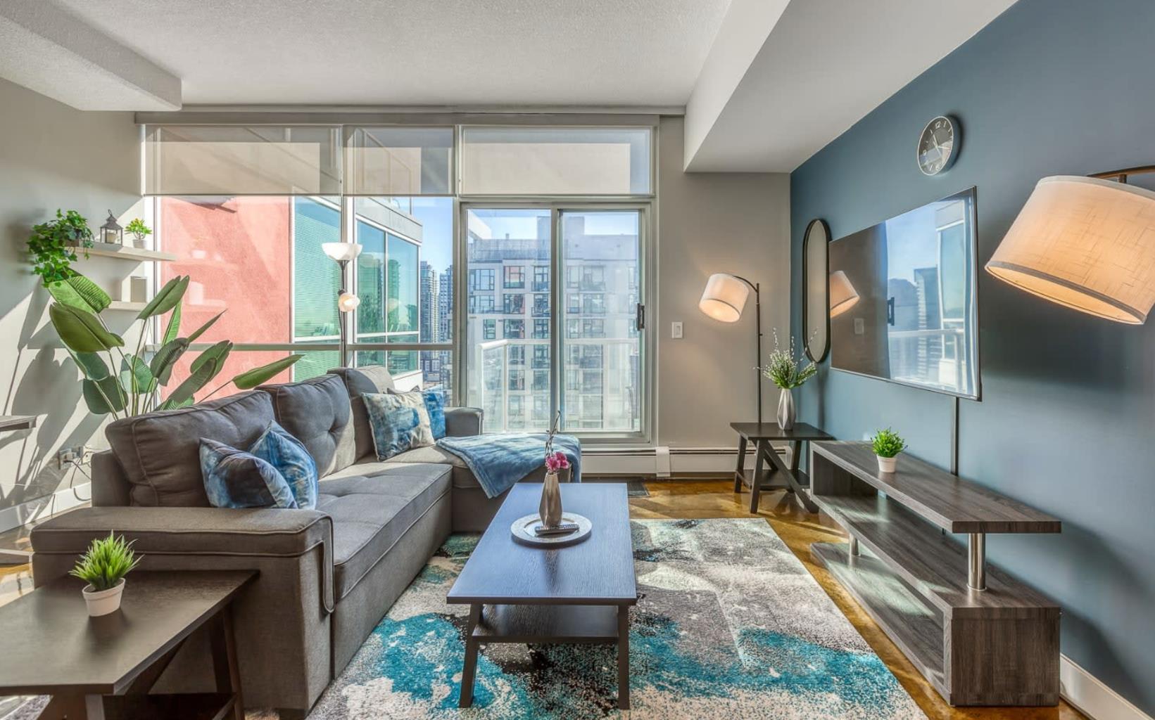 135 13 Avenue SW 2111