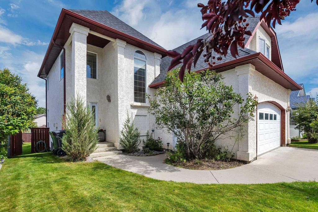 Photo of 5838 65 Avenue, Rocky Mountain House, AB T4T 1N7 (MLS # A2288773)