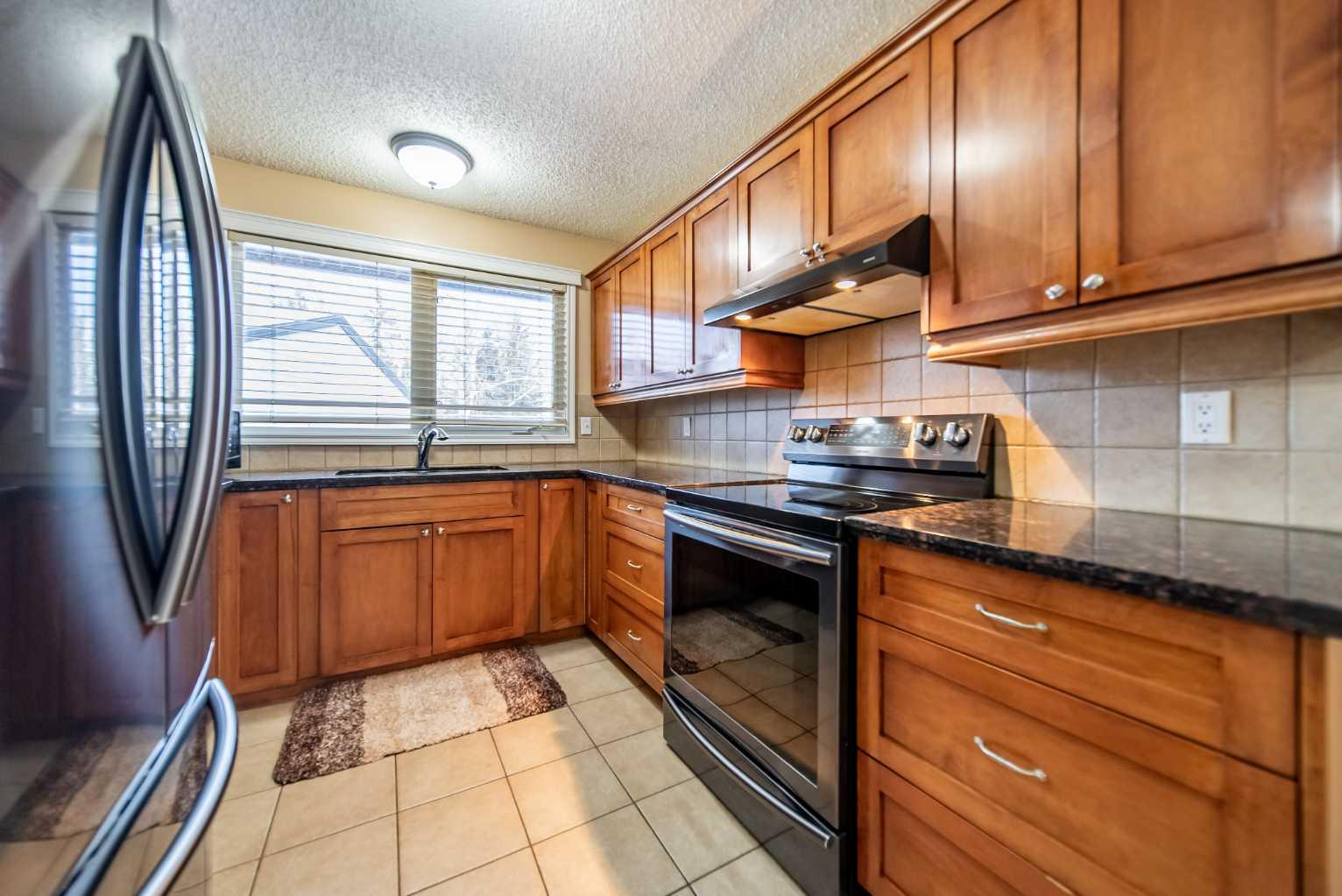 959 Ranchview Crescent NW