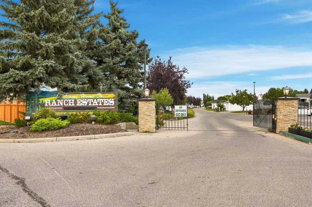 Photo of 225 Ranchwood Lane, Strathmore, AB T1P 1M8 (MLS # A2340171)