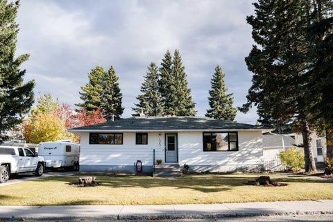 Photo of 125 Douglas Drive, Hinton, AB T7V 1C1 (MLS # A2351014)
