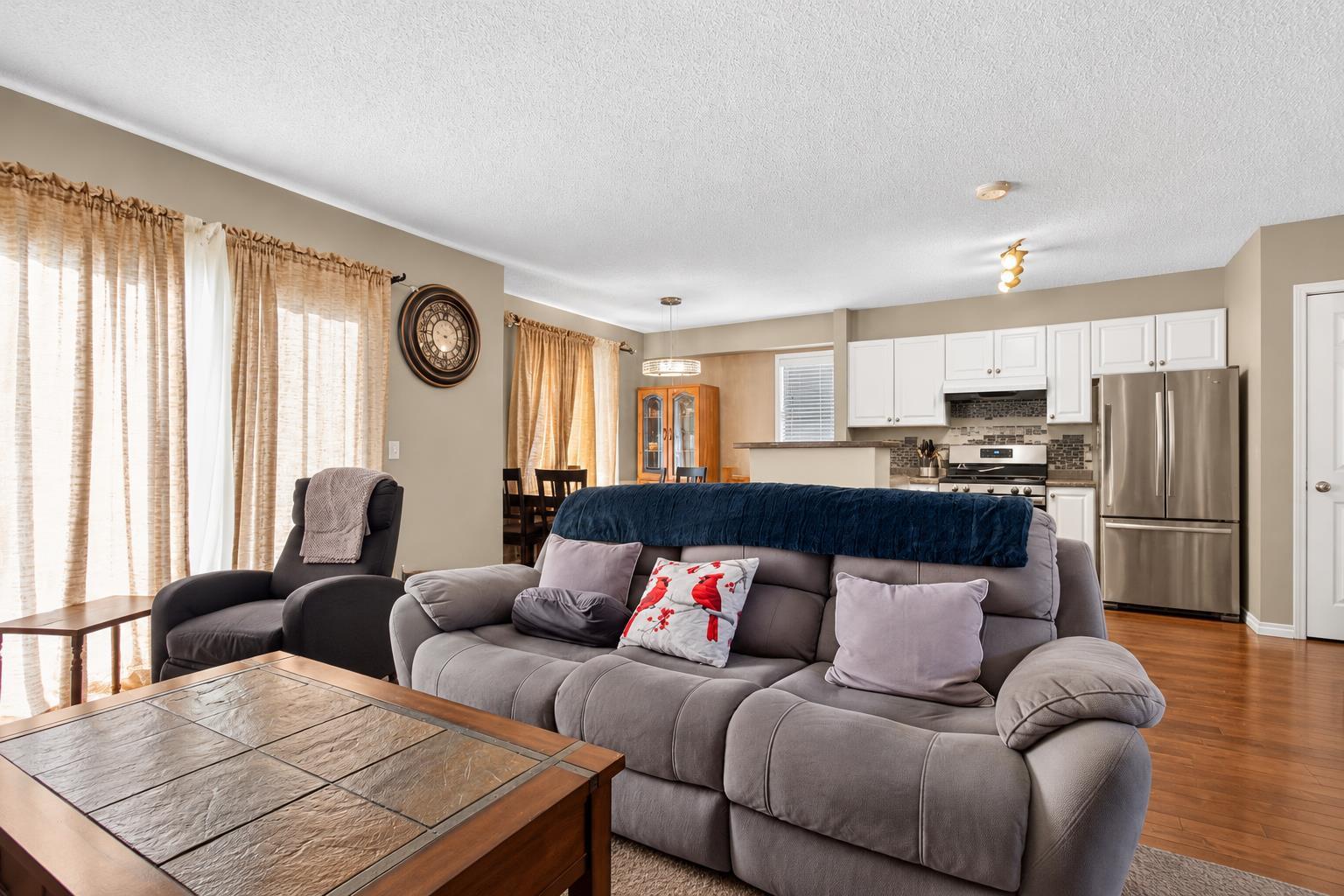 16 Citadel Meadow Gardens NW