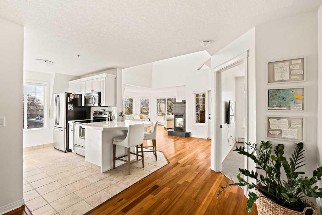 1110 5 Avenue NW 305