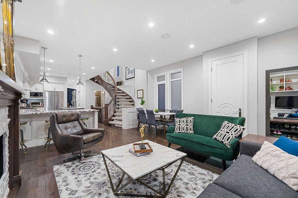 Photo of 922 5 Street NW, Calgary, AB T2N 1R2 (MLS # A2282950)