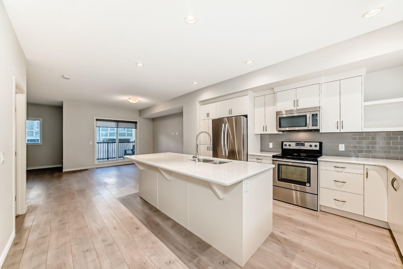 409 NOLANLAKE Villas NW