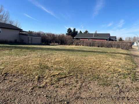 Photo of 446 Sunset Drive, Rural Vulcan County, AB T0L 0R0 (MLS # A2211313)