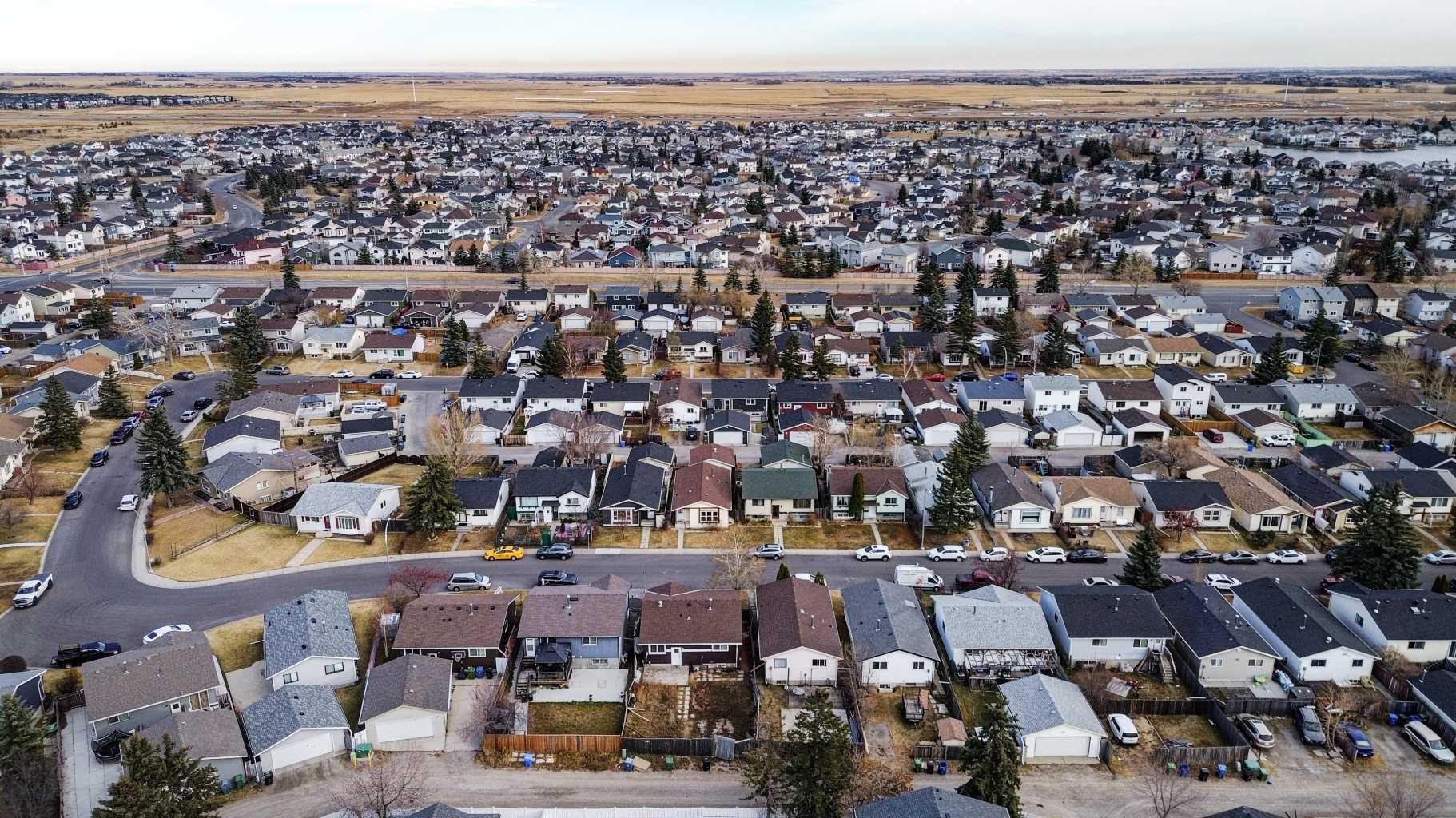 164 Faldale Close NE