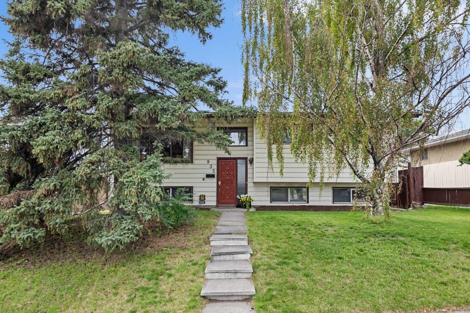 935 Mayland Drive NE