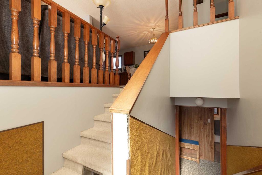 Photo of 553 11 Street, Fort Macleod, AB T0L 0Z0 (MLS # A2292036)