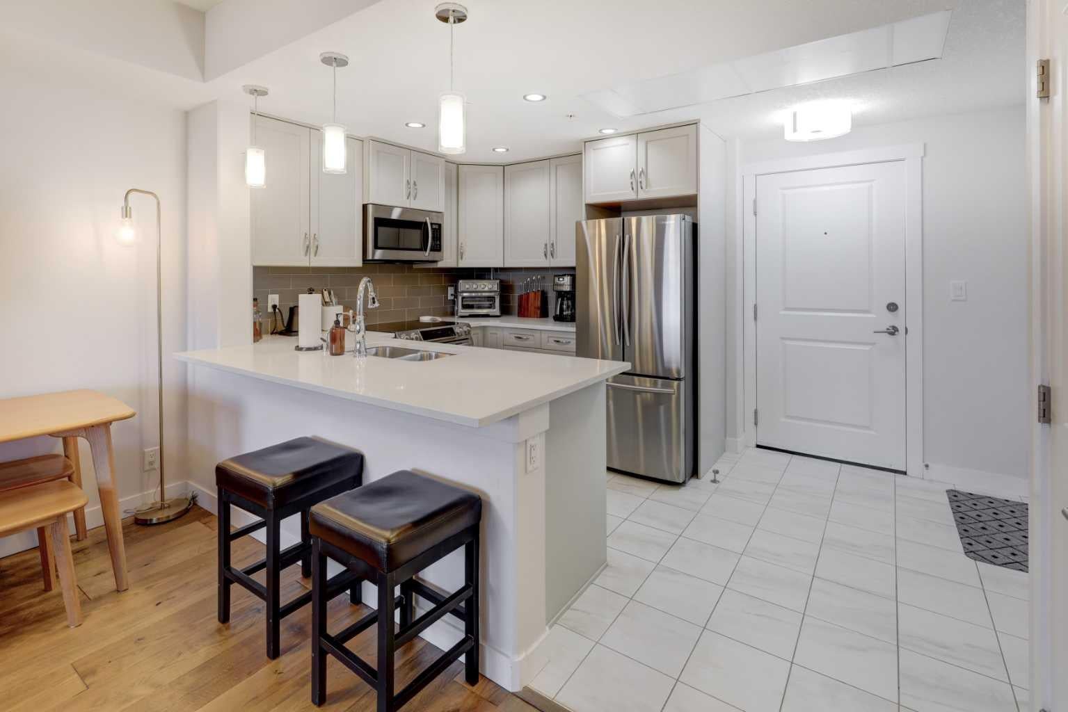 32 Varsity Estates Circle NW 604