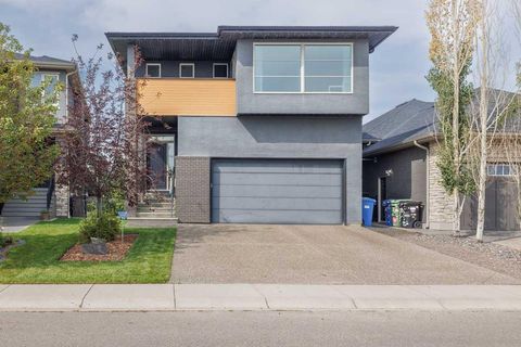 Photo of 9 Walden Park SE, Calgary, AB T2X 0Z1 (MLS # A2258461) Photo of 9 Walden Park SE, Calgary, AB T2X 0Z1 (MLS # A2258461)