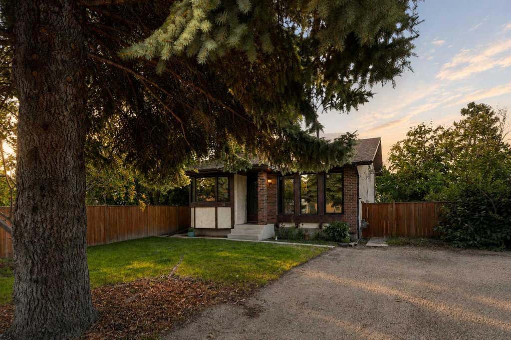 Photo of 13 Spruce Drive, Lacombe, AB T4L 1V2 (MLS # A2335199)