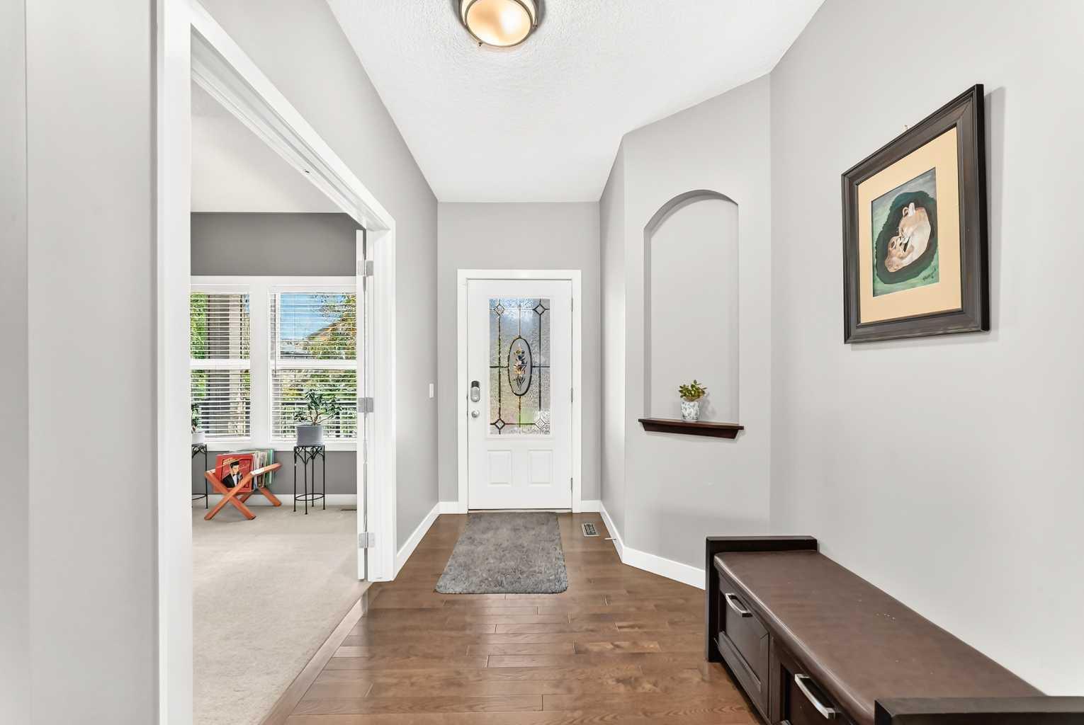 105 Westmount Green