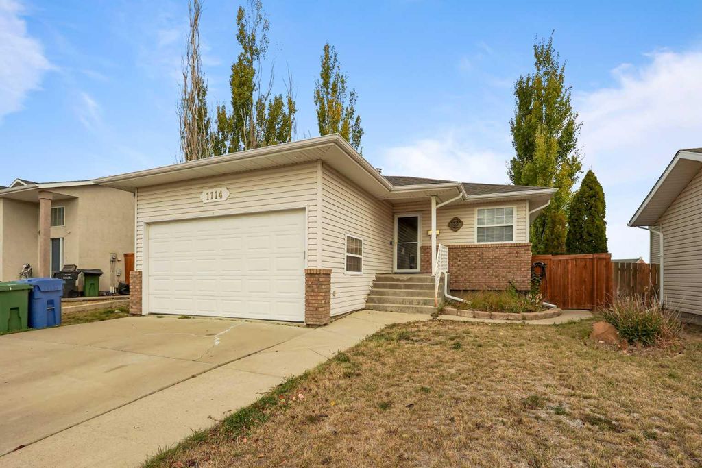 Photo of 1114 24 Avenue, Coaldale, AB T1M 1P2 (MLS # A2265803)