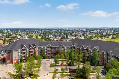 Photo of 15 Everstone Drive SW #225, Calgary, AB T2Y 5B5 (MLS # A2331227)
