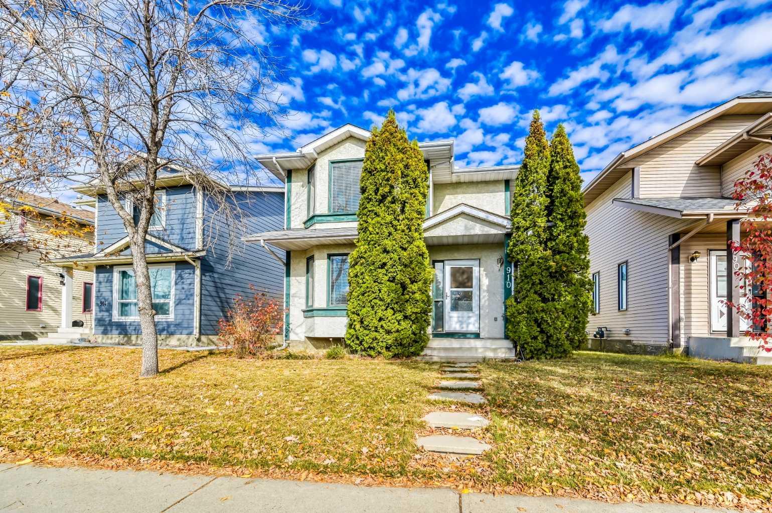 910 Erin Woods Drive SE