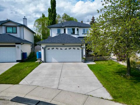 Photo of 123 Tuscany Hills Park NW, Calgary, AB T3L 2A3 (MLS # A2319941)
