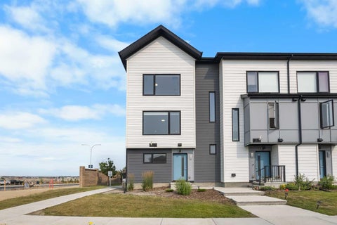 Photo of 615 Evanston Link NW, Calgary, AB T3P 1S2 (MLS # A2336119)