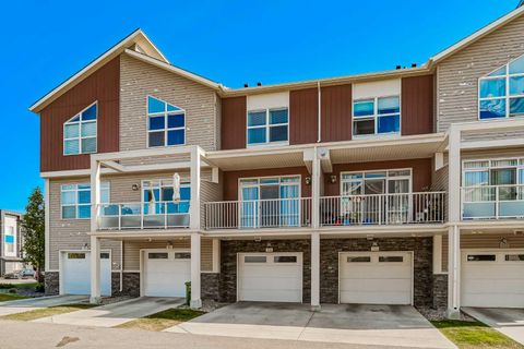 108 Redstone View NE Calgary AB T3N 0M9