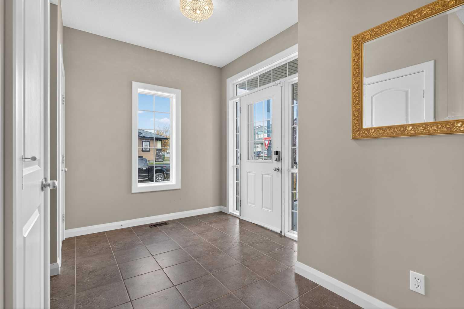 137 Evanspark Circle NW