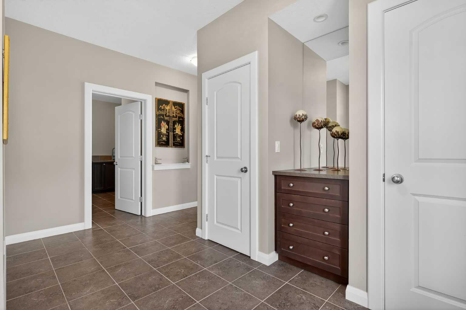 137 Evanspark Circle NW