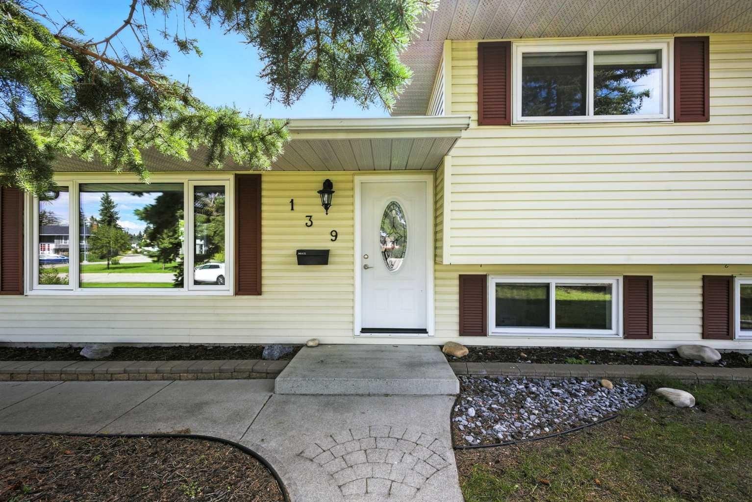 139 Huntford Green NE