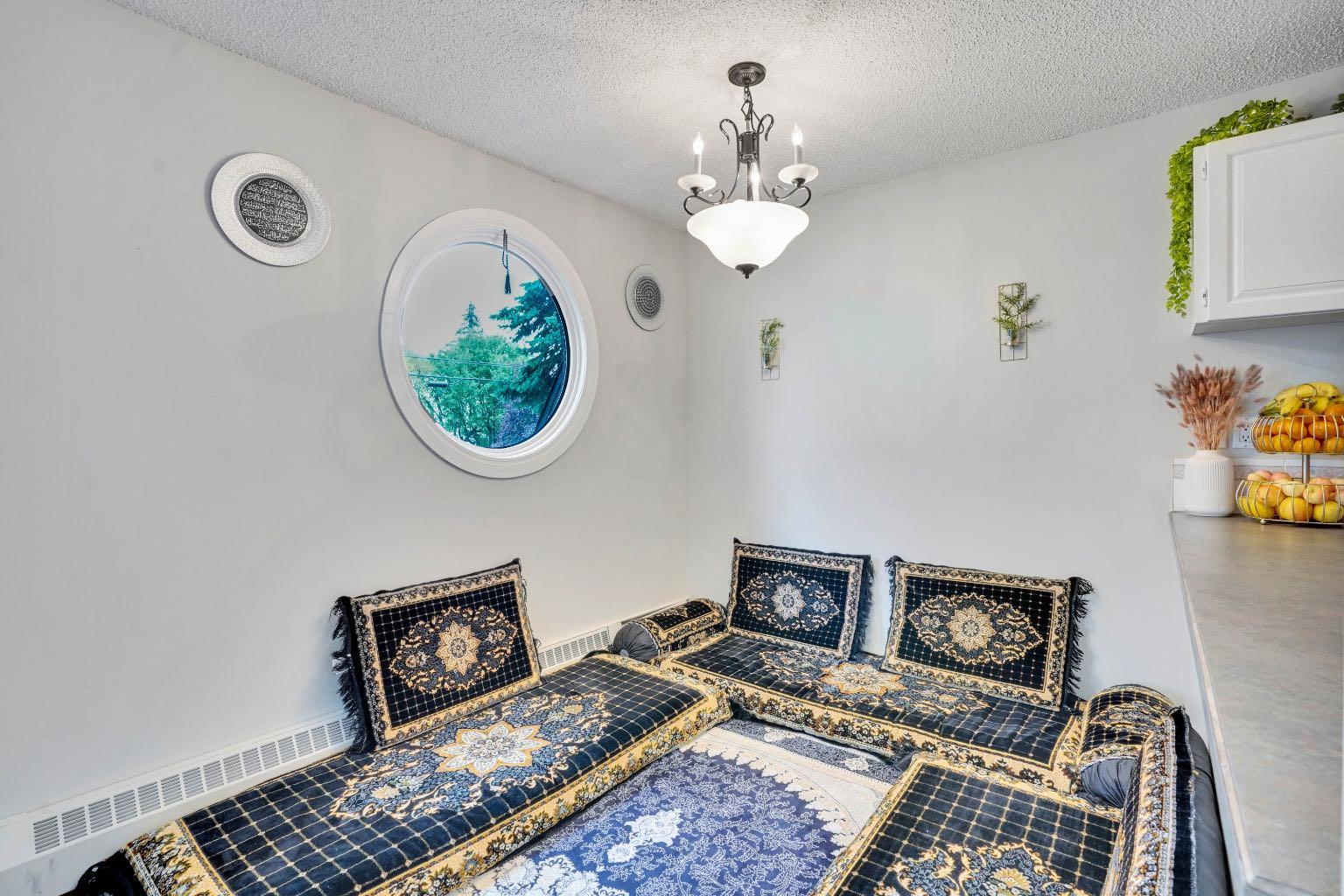 110 20 Avenue NE 109
