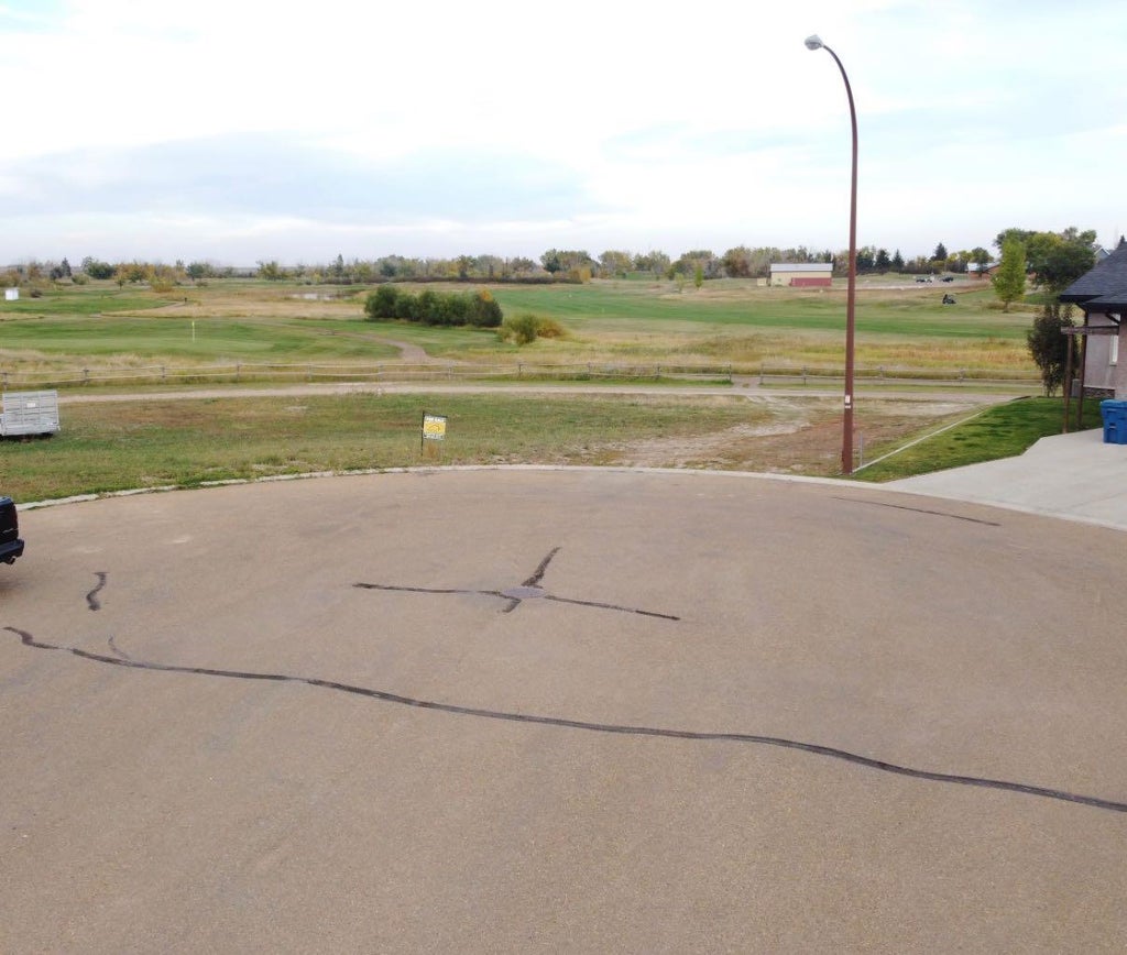 Photo of 109 Wilkins Place Crescent, Hanna, AB T0J 1P0 (MLS # A2353111)