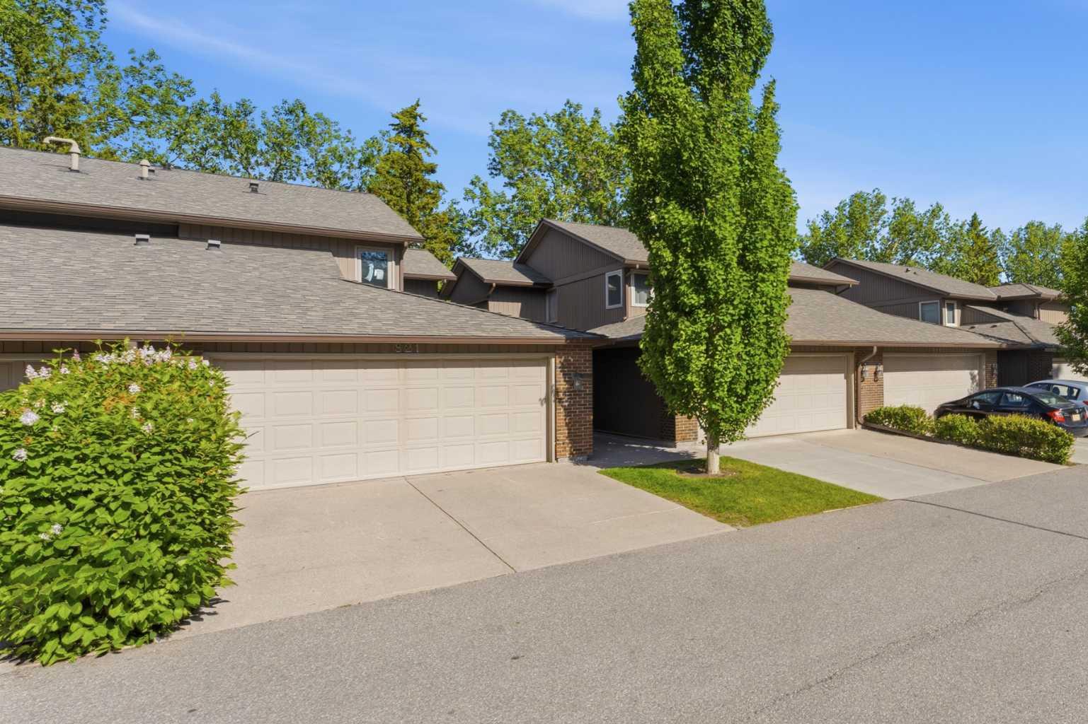 860 Midridge Drive SE 821