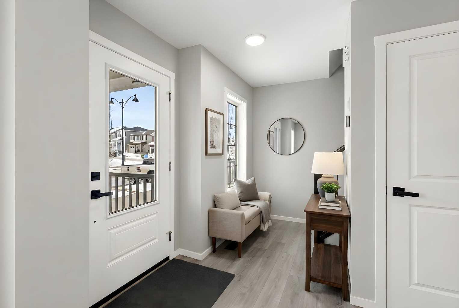 225 Yorkville Boulevard SW