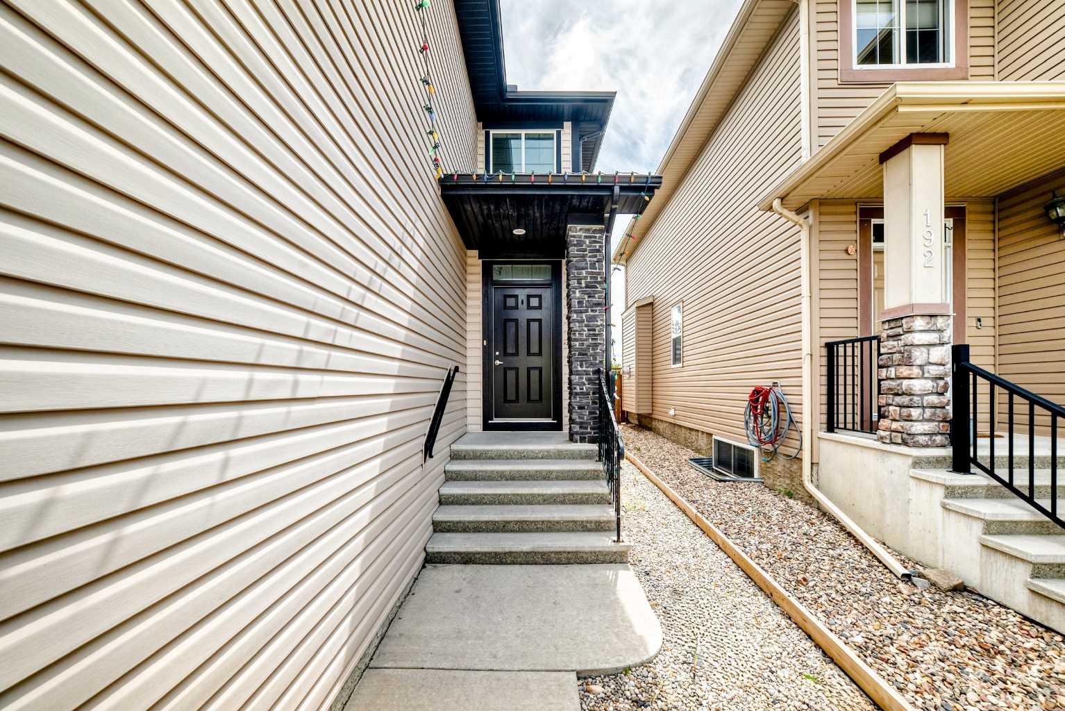 196 Cranberry Circle SE