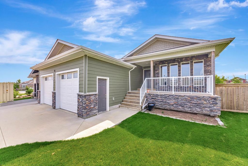 Photo of 2715 73 Avenue #41, Lloydminster, AB T9V 2V8 (MLS # A2331913)
