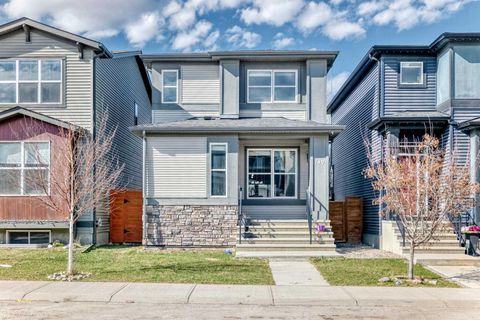 Photo of 140 Howse Avenue NE, Calgary, AB T3P 0W1 (MLS # A2306518)
