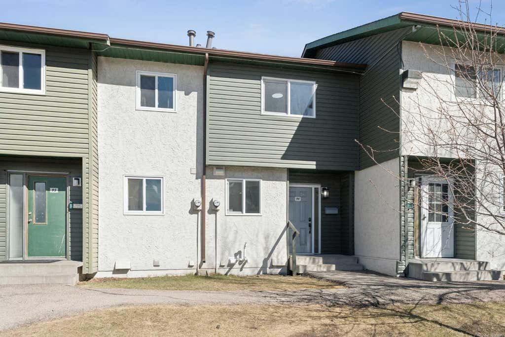 Photo of 2511 38 Street NE #94, Calgary, AB T1Y 4M7 (MLS # A2304196)