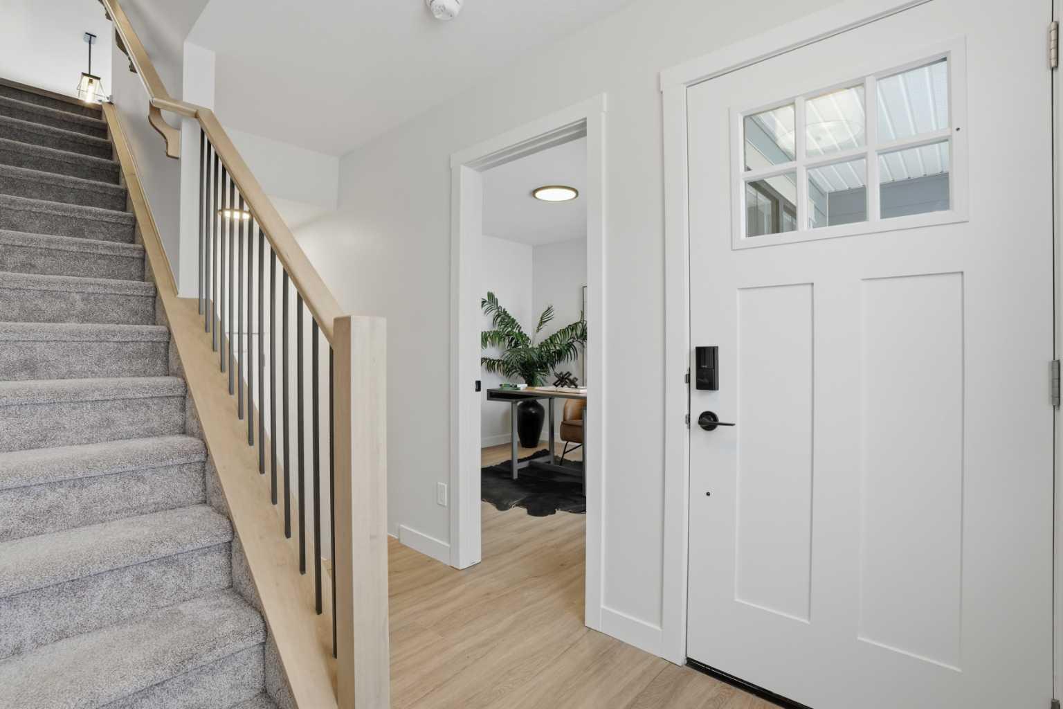 141 Wild Rose Way SE