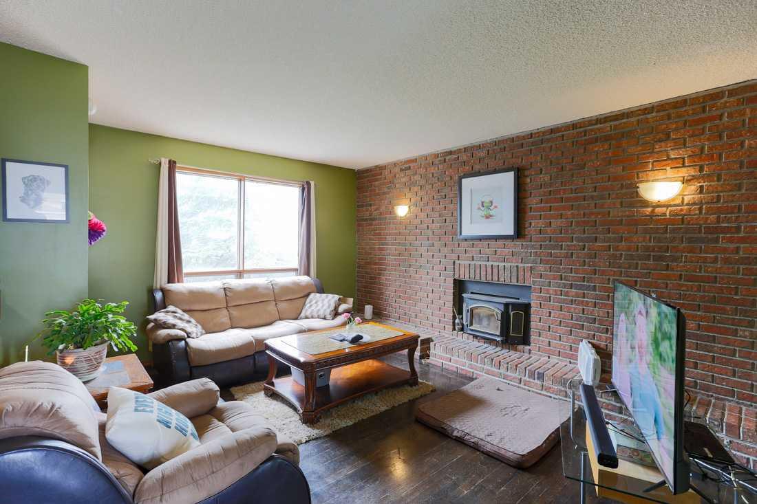 89 Athabasca Crescent