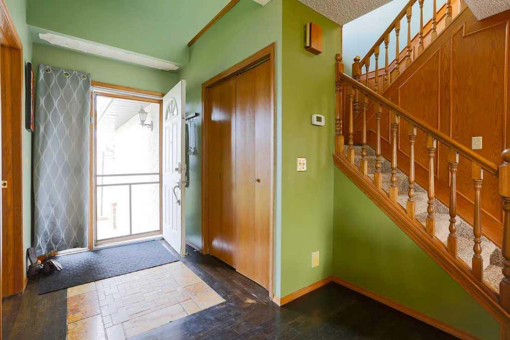 Photo of 89 Athabasca Crescent, Crossfield, AB T0M 0S0 (MLS # A2329326)