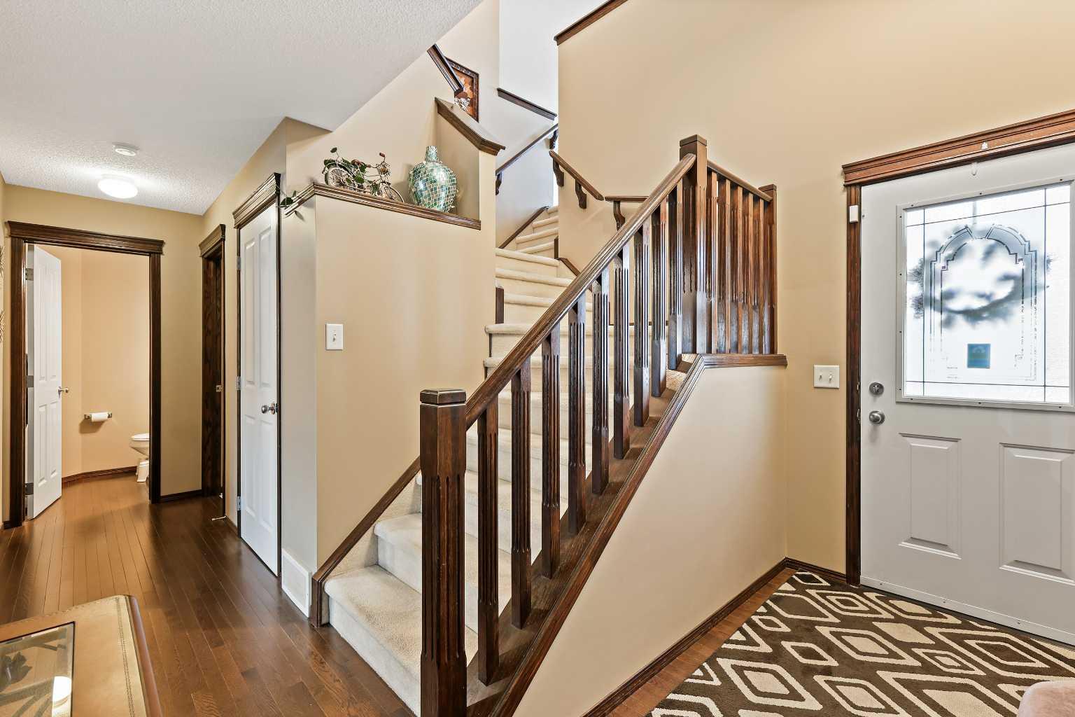 1976 New Brighton Drive SE