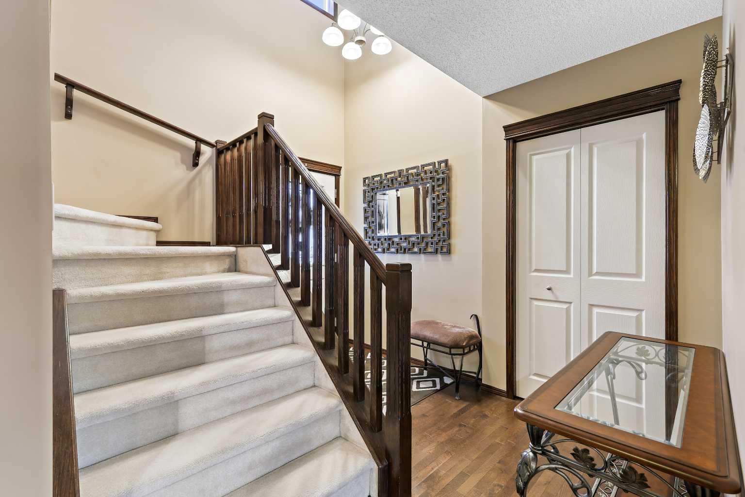 1976 New Brighton Drive SE