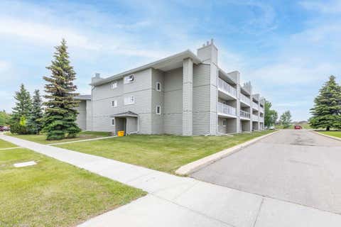 Photo of 3007 57A Avenue #309, Lloydminster, AB T9V 1W5 (MLS # A2324814)