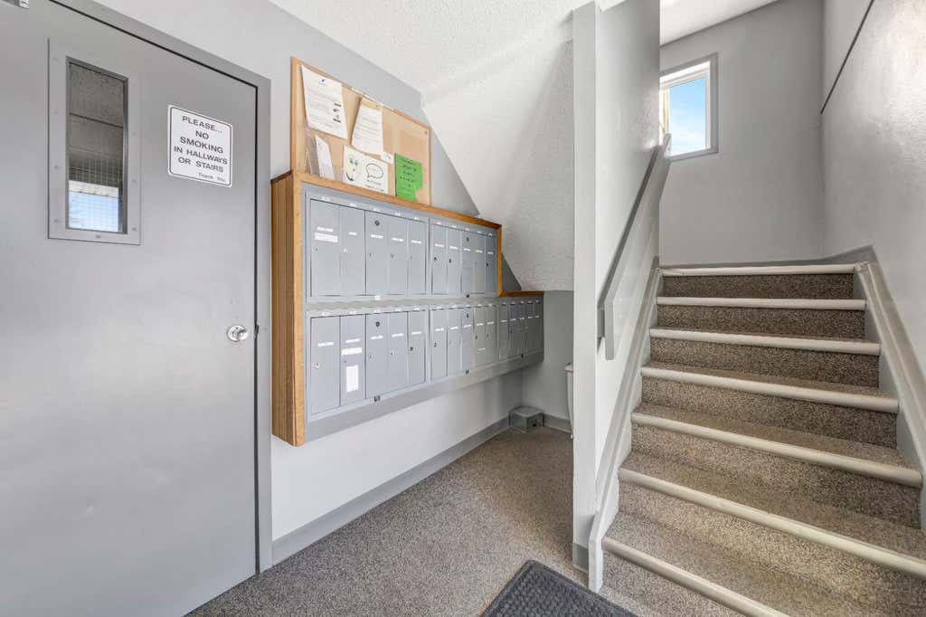 Photo of 3007 57A Avenue #309, Lloydminster, AB T9V 1W5 (MLS # A2324814)