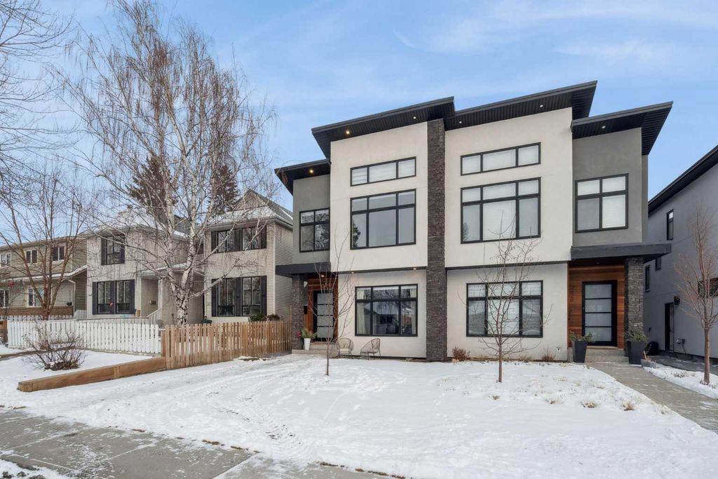 Photo of 2818 30 Street SW, Calgary, AB T3E 2M5 (MLS # A2282339)