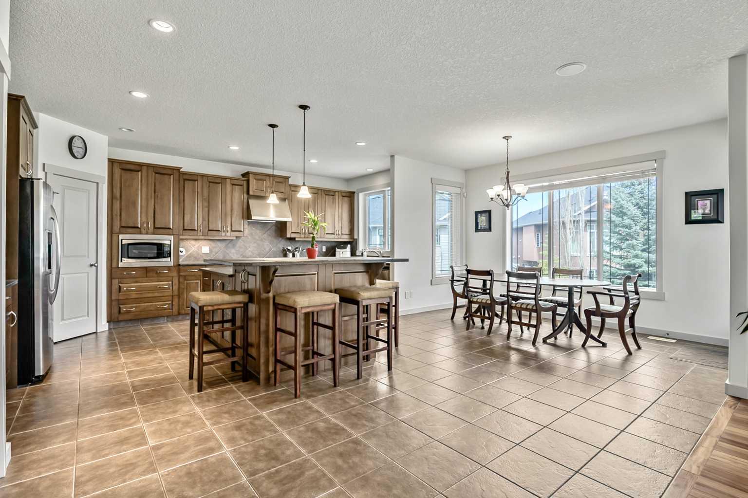 222 Chapala Point SE