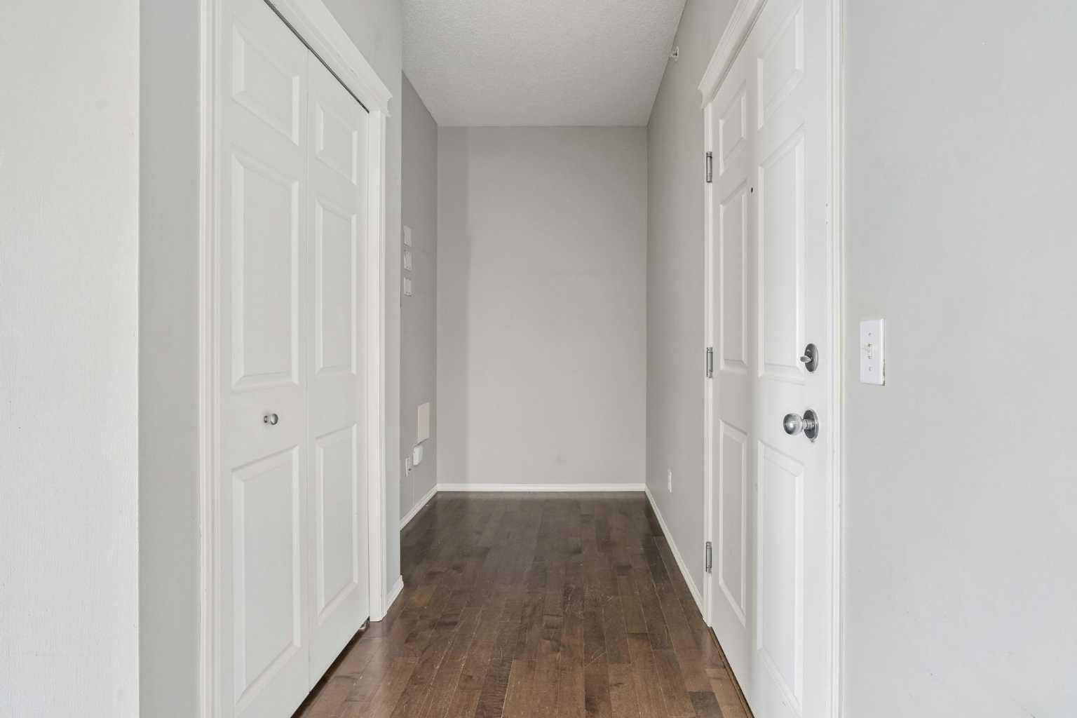 115 Prestwick Villas SE 4410
