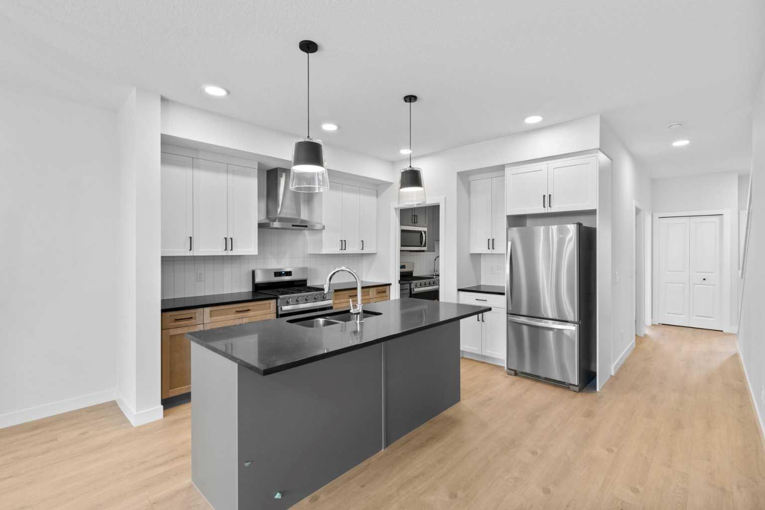 175 Belvedere Crescent SE