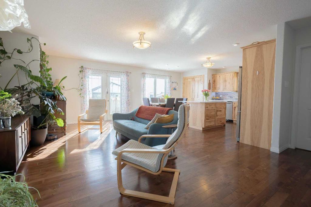 Photo of 2413 7 Avenue, Wainwright, AB T9W 0B6 (MLS # A2291893)