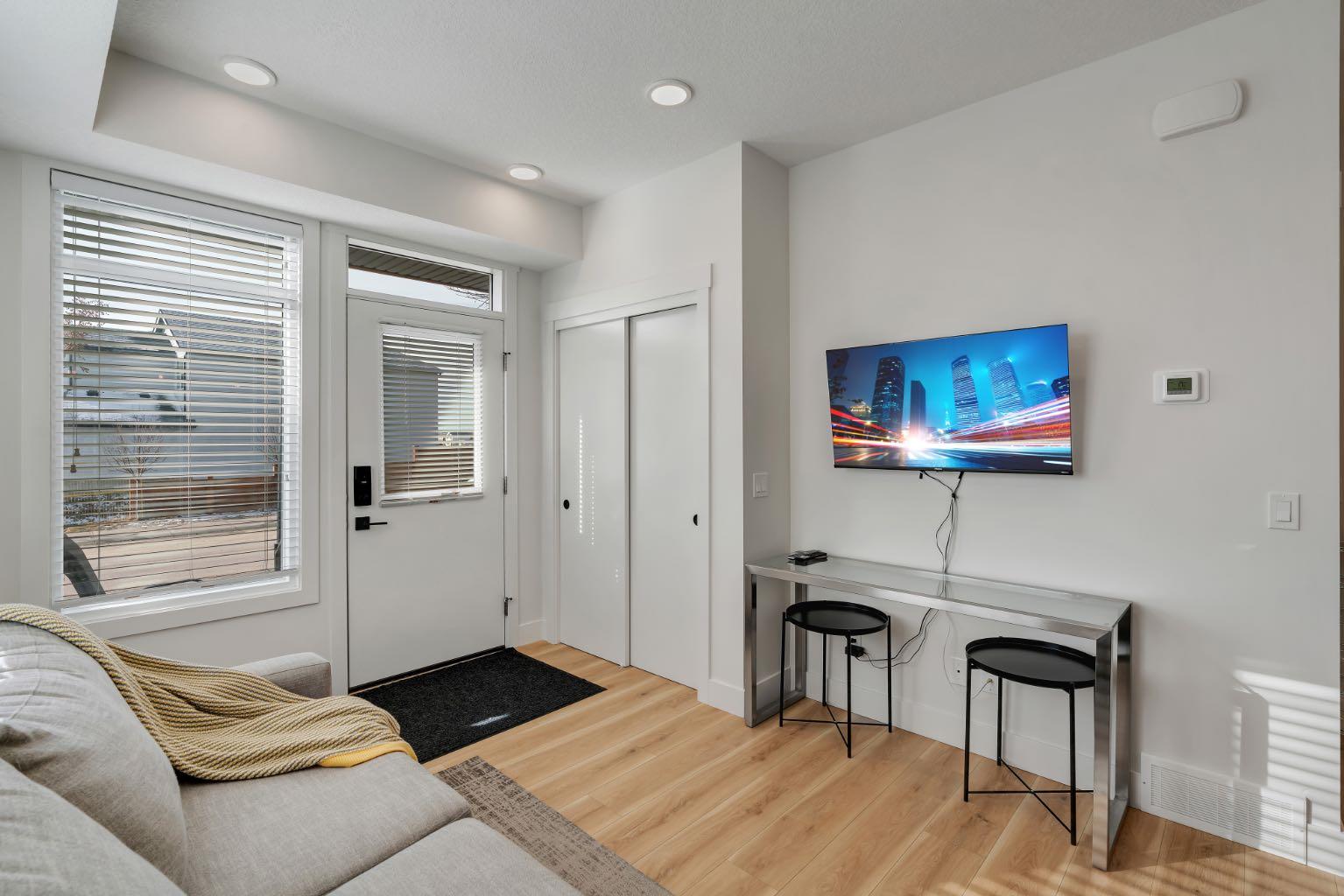 272 Seton Passage SE